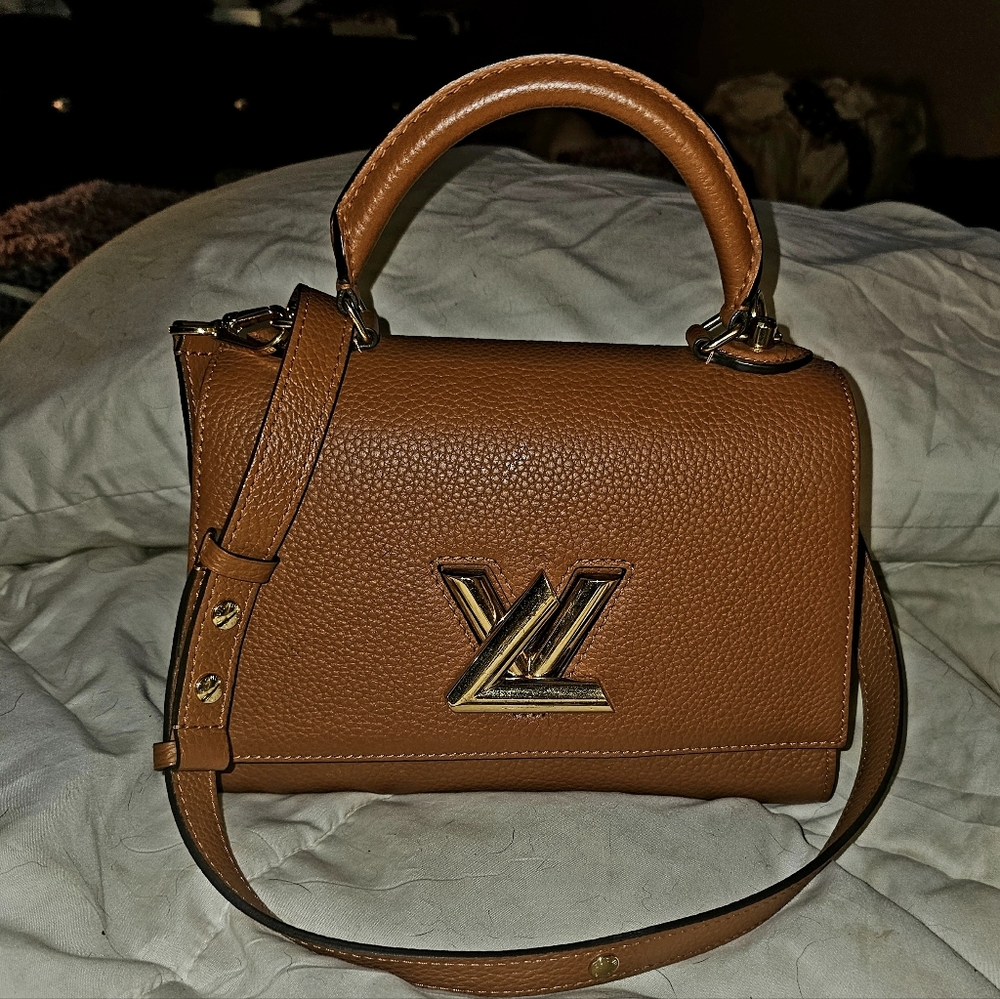 Louis Vuitton Taurillon Twist Caramel - Picture 10 of 11